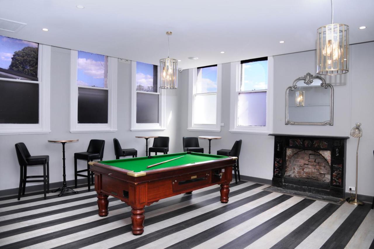 The Stirling Arms Hotel Perth Dış mekan fotoğraf