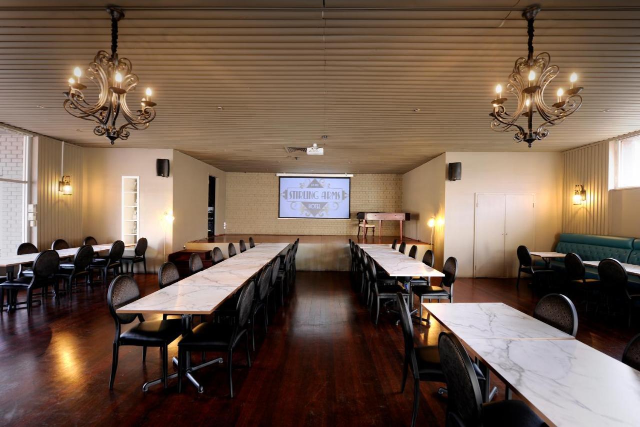 The Stirling Arms Hotel Perth Dış mekan fotoğraf